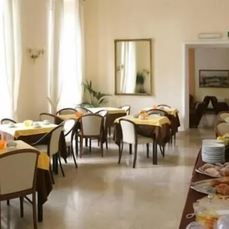 Ξενοδοχείο Mediterranee