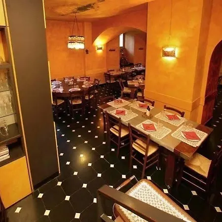מלון Mediterranee 3*