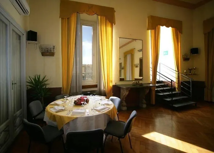 米迪特拉奈酒店 酒店 3*