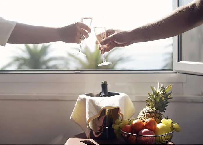 米迪特拉奈酒店 3*