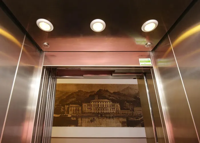 酒店 米迪特拉奈酒店 3*