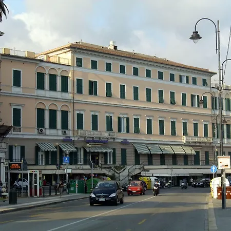 Mediterranee Hotel Génova