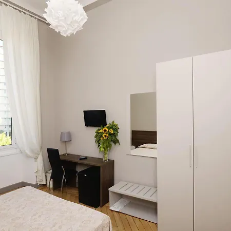 Mediterranee 3* ג'נובה